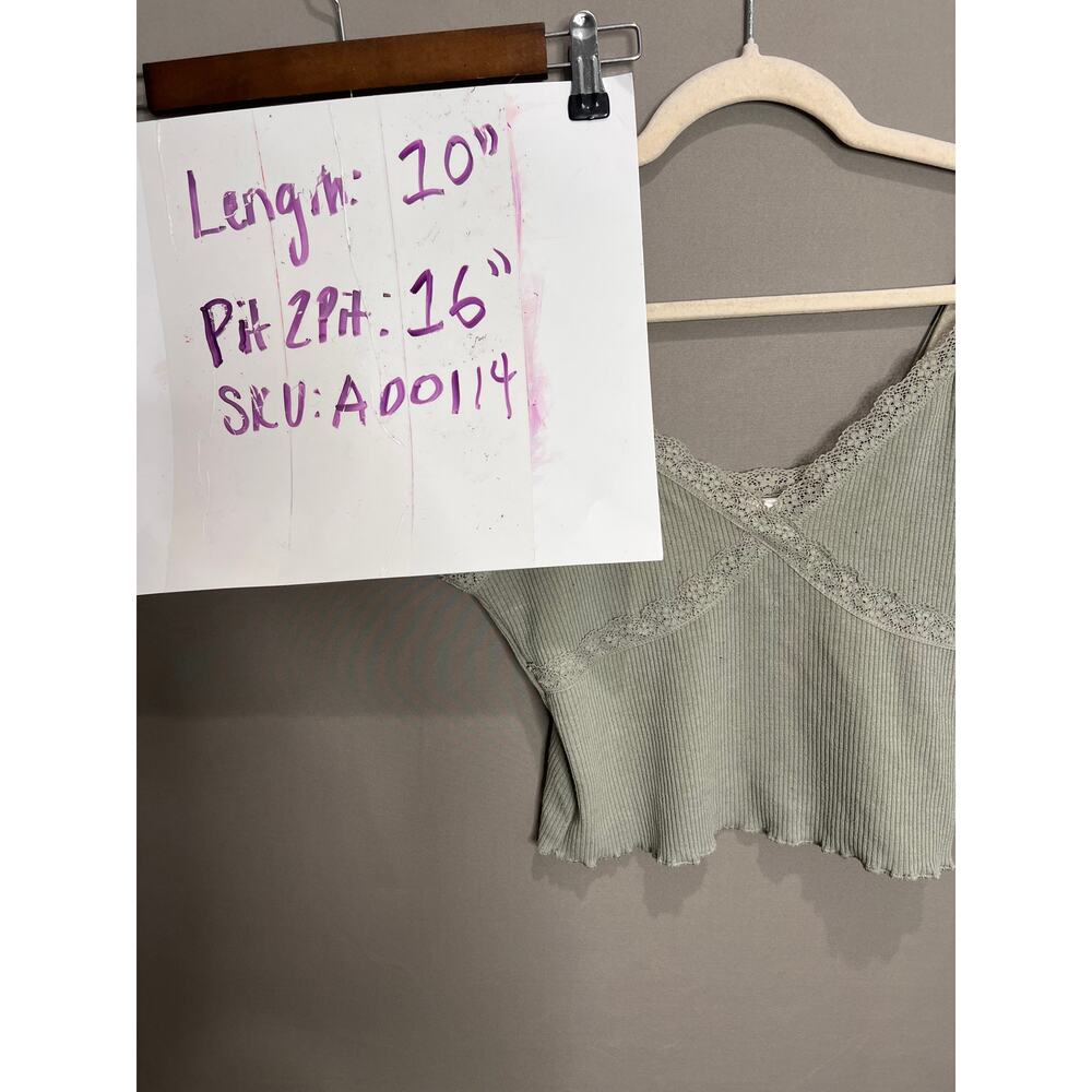 H&M Divided Womens Green Tank Top Size M Lace Crop Casual Minimalist Cami - Picture 7 of 7